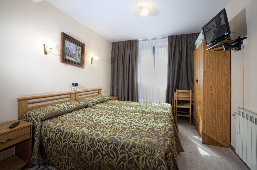 يانس Hotel La Paz المظهر الخارجي الصورة